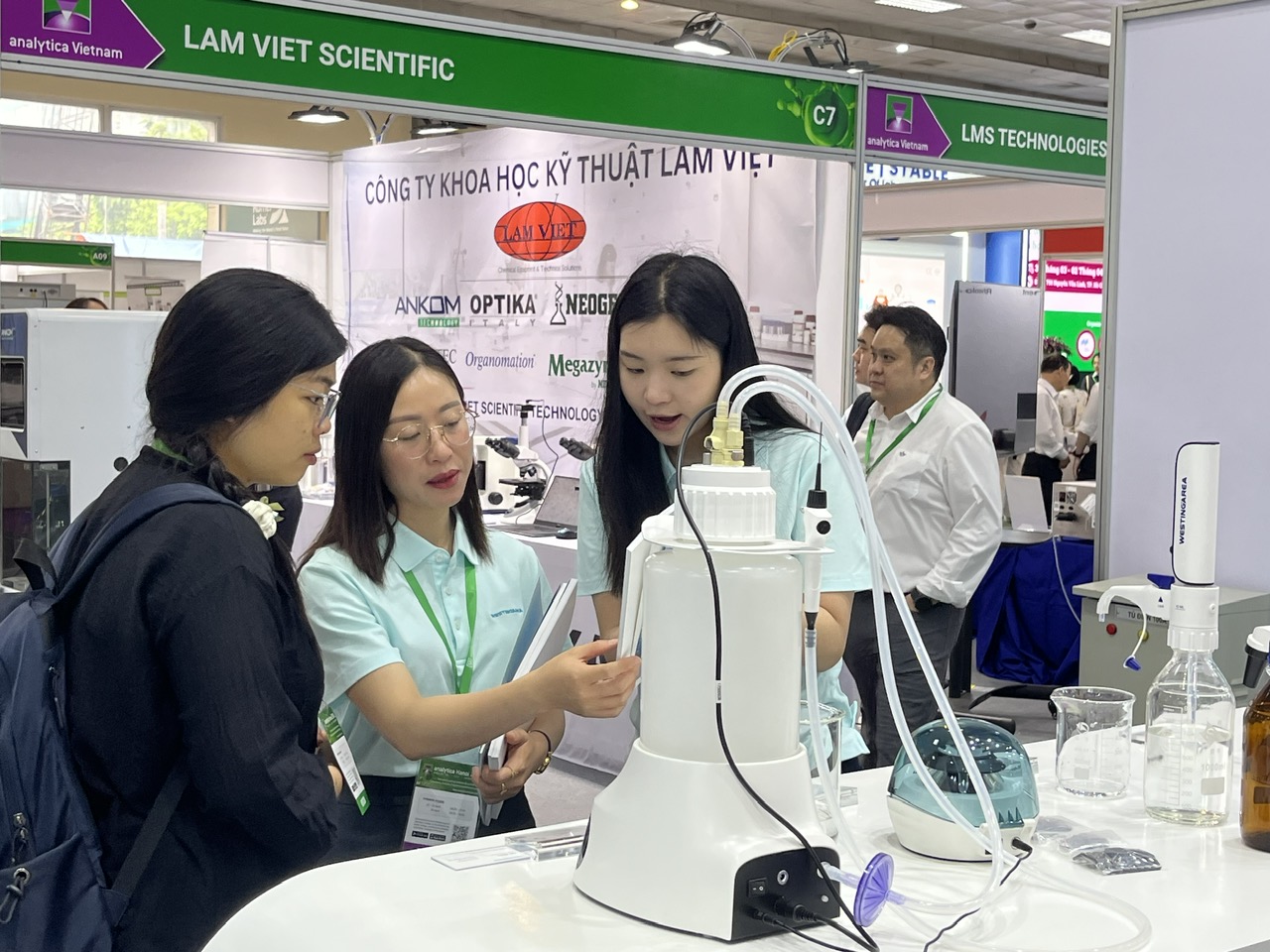 Analytica Hanoi 2026 đón sóng công nghệ sinh học với hơn 150 doanh nghiệp - Ảnh 5.