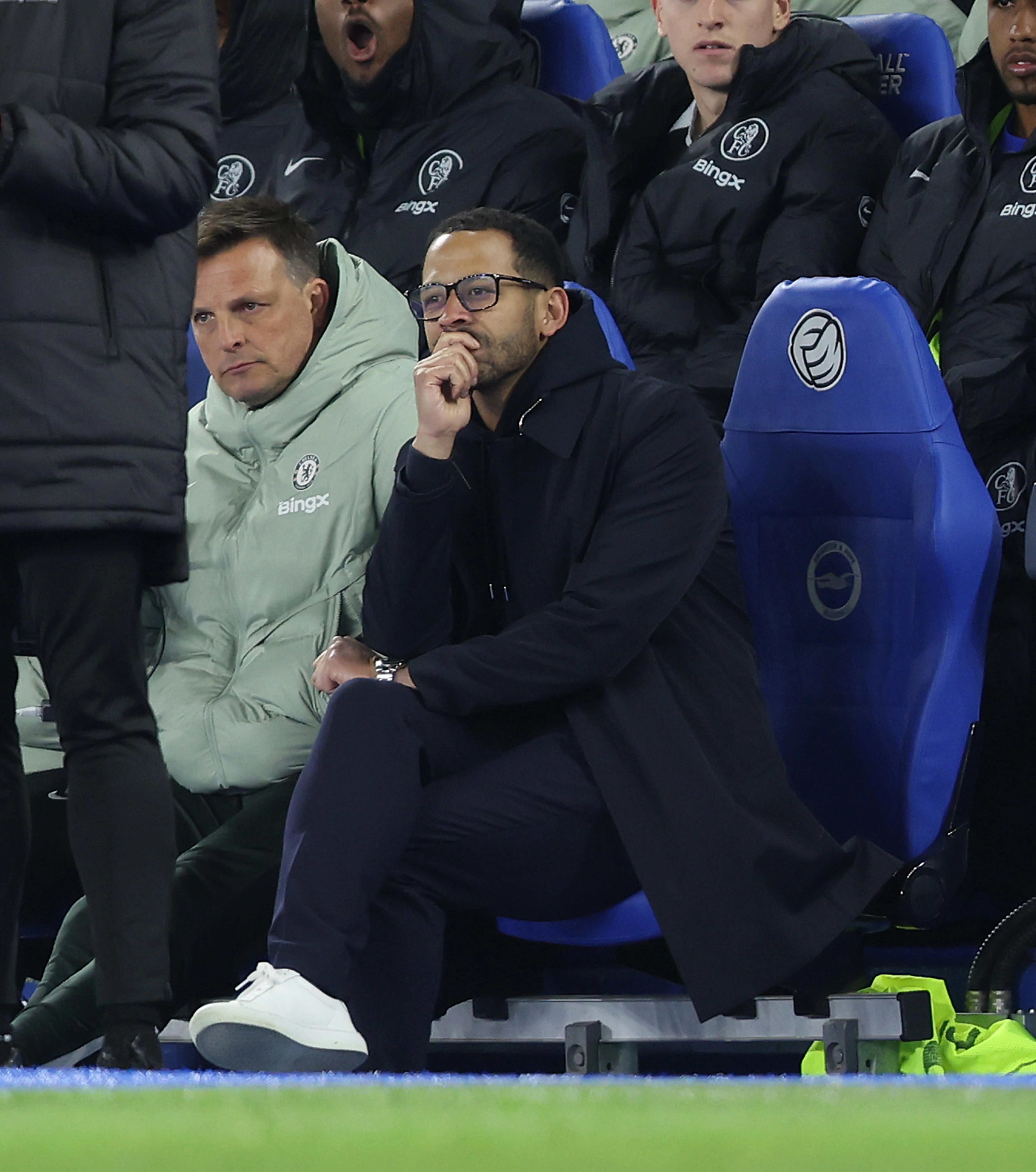 Điều khiến Chelsea &ldquo;ch&ugrave;n tay&rdquo; sa thải HLV Liam Rosenior - Ảnh 3.