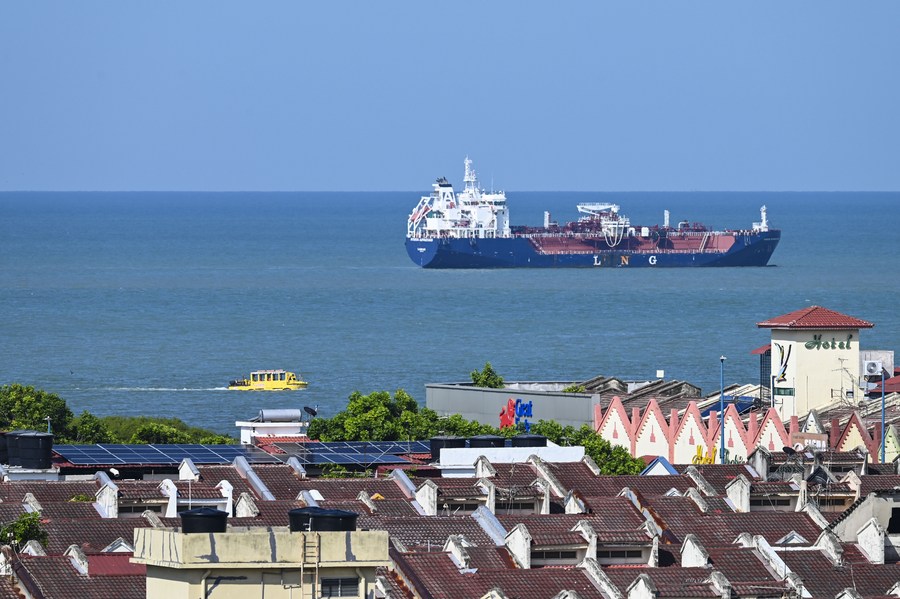 Tranh luận việc thu phí qua eo biển Malacca - Ảnh 1.