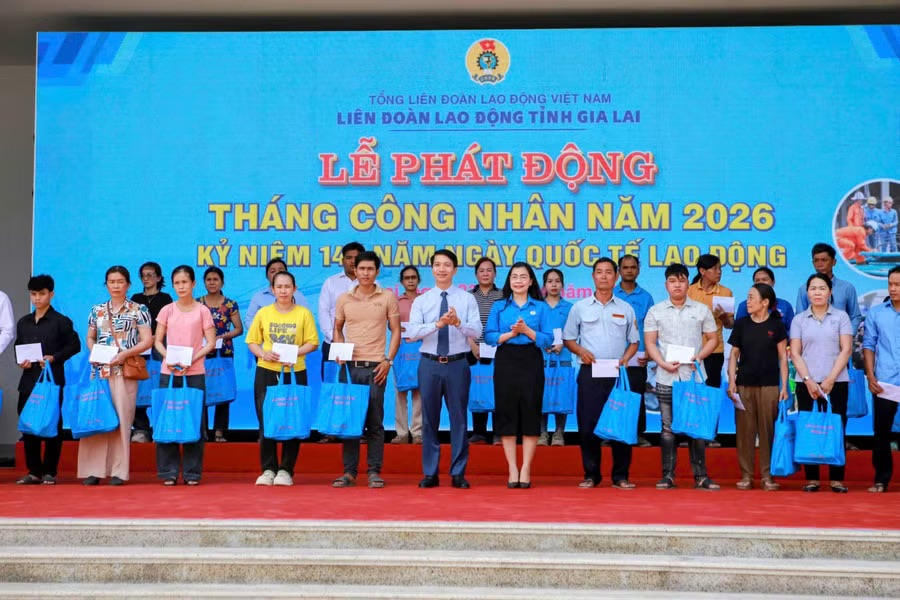 Gia Lai ph&aacute;t động Th&aacute;ng C&ocirc;ng nh&acirc;n v&agrave; t&ocirc;n vinh lao động ti&ecirc;u biểu - Ảnh 1.