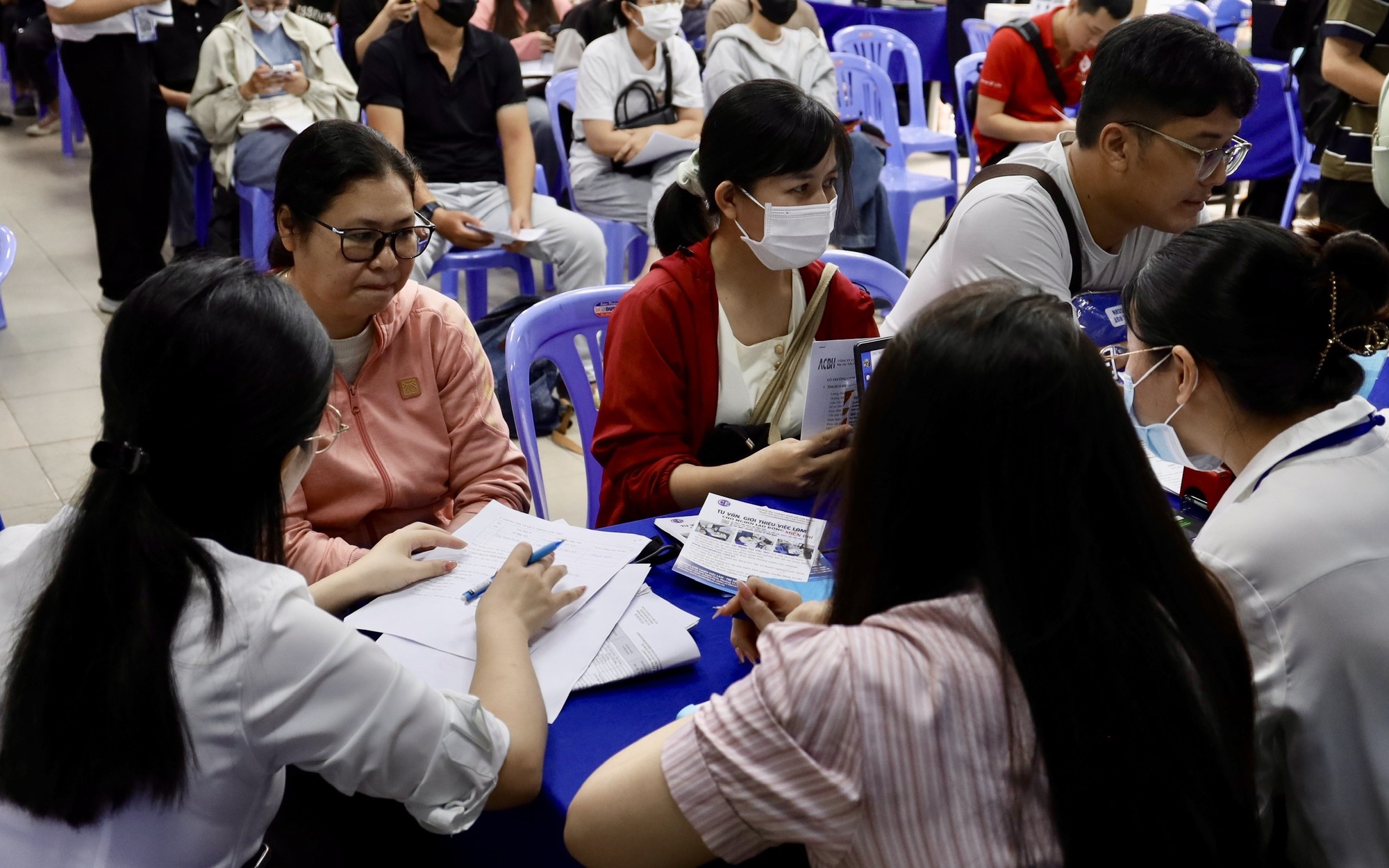 Hơn 123.000 lao động xin trợ cấp thất nghiệp quý I-2026