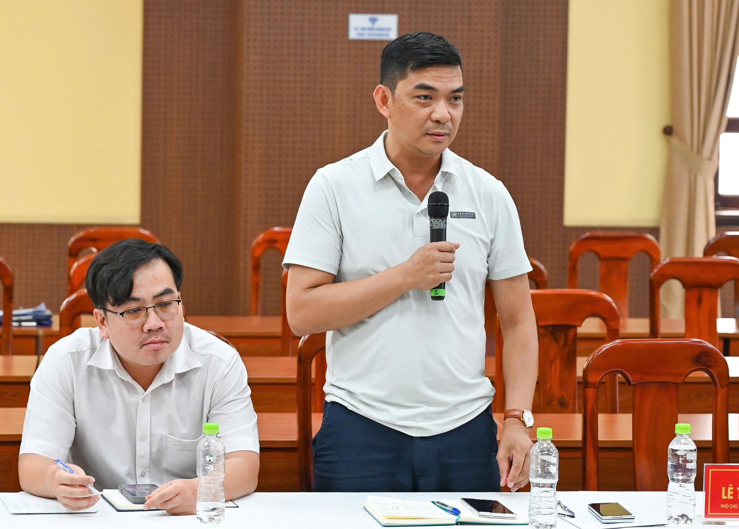 Phường Tân Định đối thoại doanh nghiệp: Gỡ vướng xây dựng Đảng từ thực tiễn - Ảnh 2.