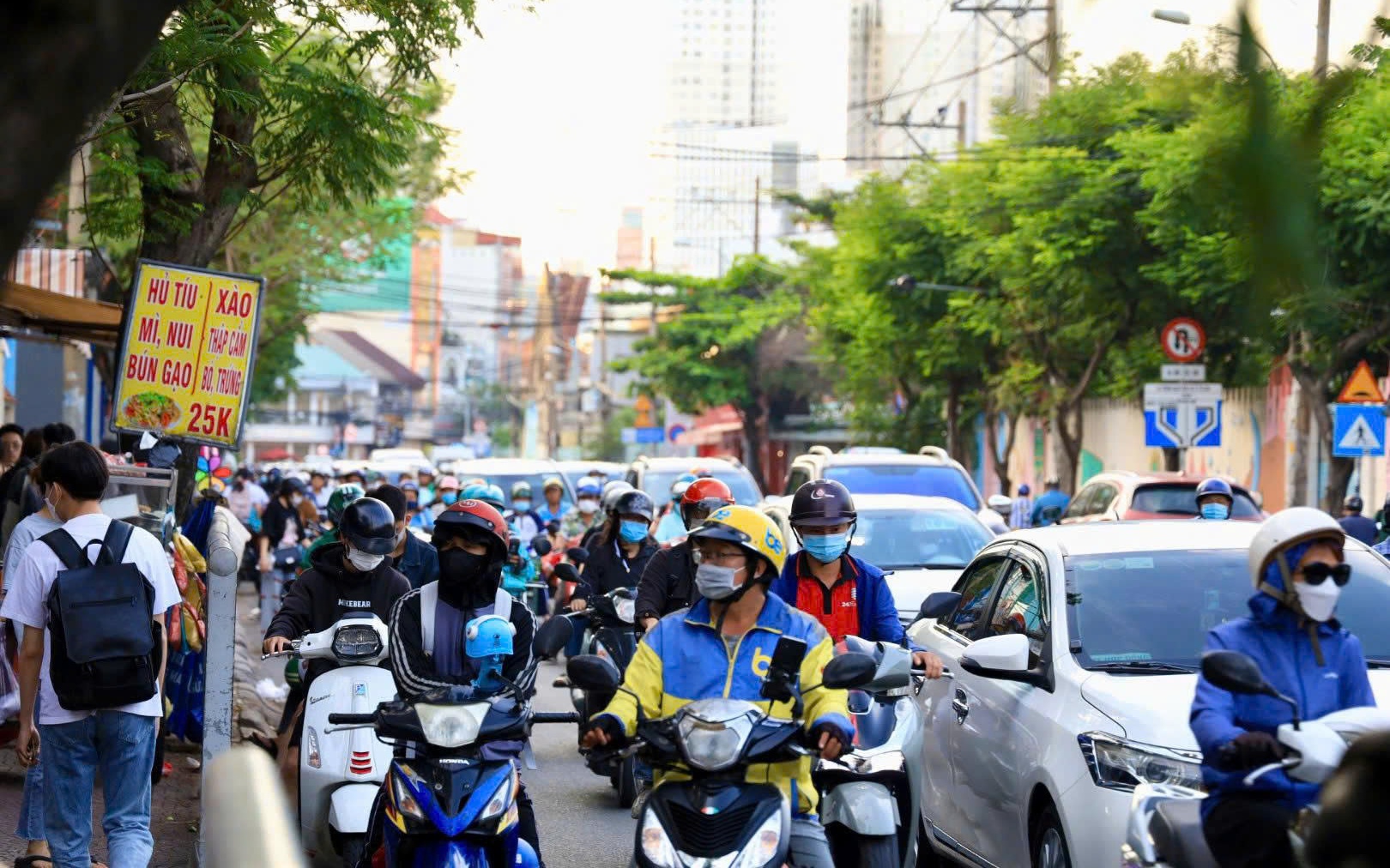 Đề xuất mở rộng đường Nguyễn Tất Thành khi làm đường sắt Bến Thành - Cần Giờ