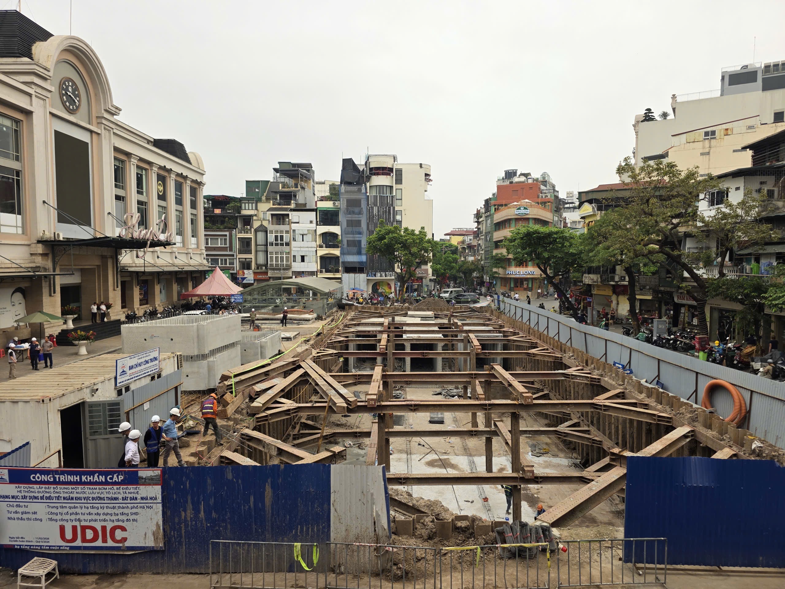 Hà Nội cấp bách chống ngập - Ảnh 6.