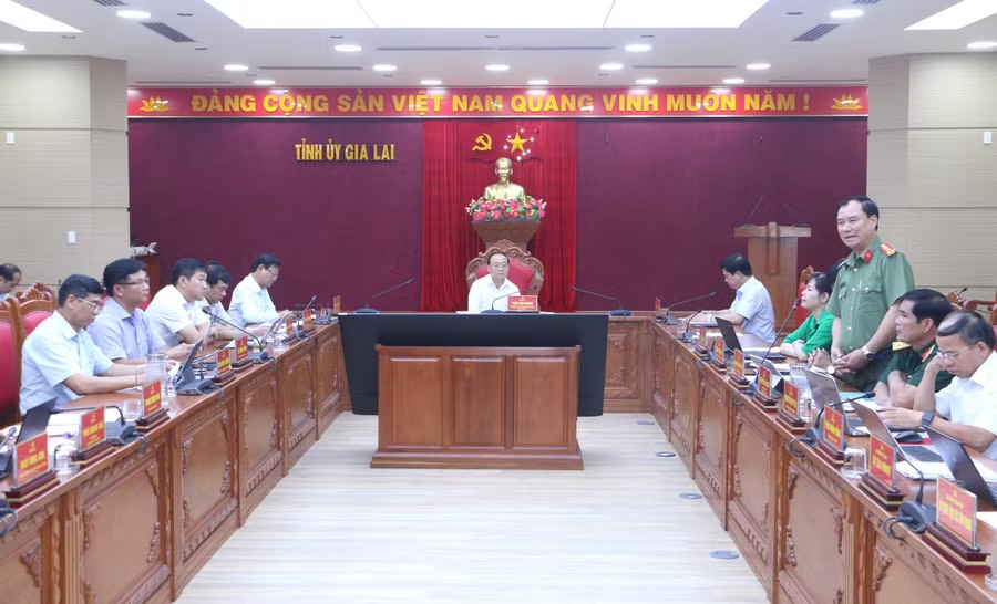 Bí thư Tỉnh uỷ Gia Lai chỉ đạo "nóng" về thị trường bất động sản - Ảnh 1.