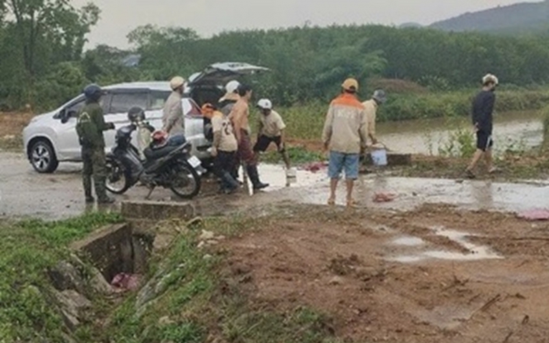 Người đàn ông bị sét đánh tử vong
