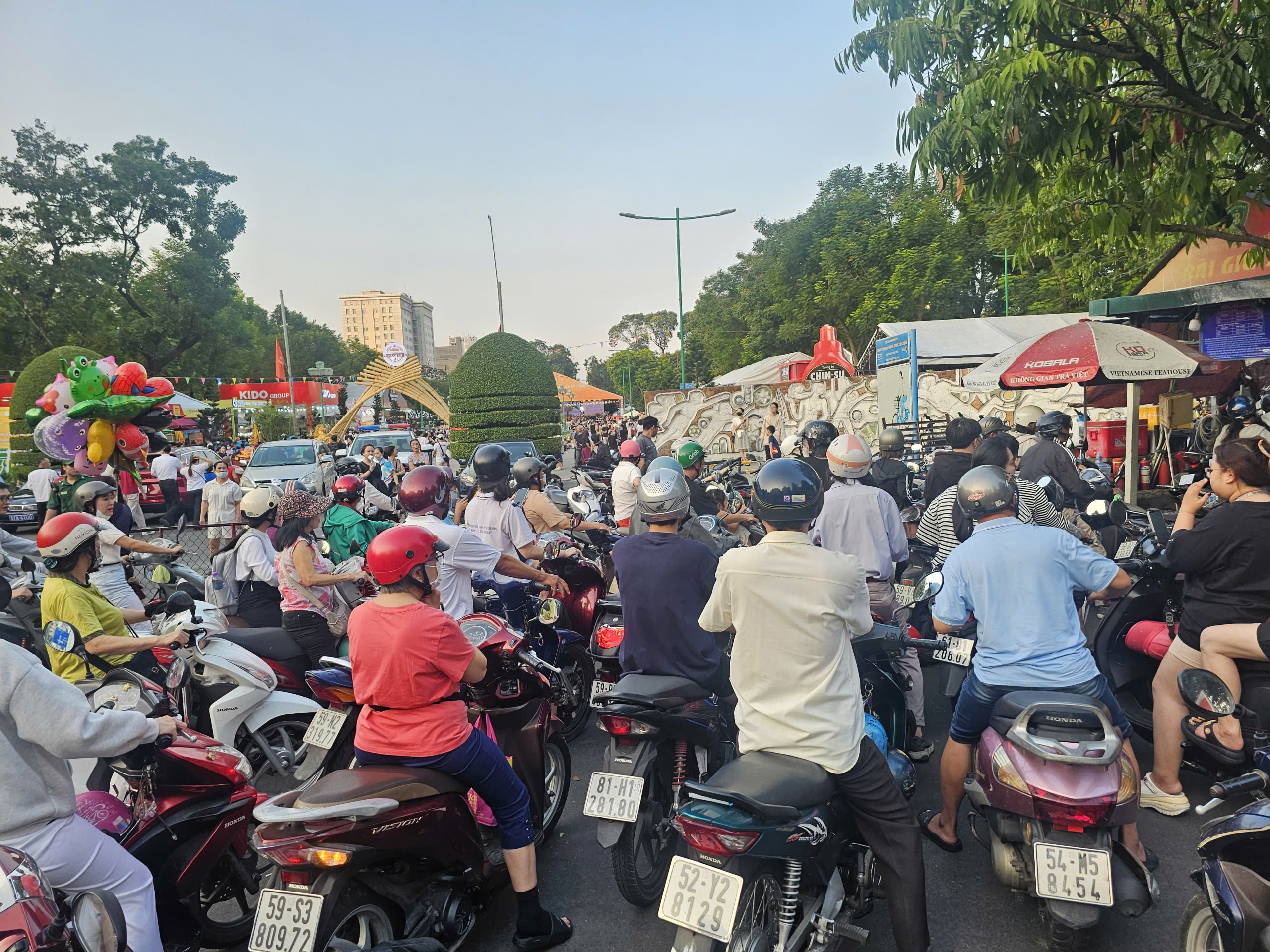 Lễ hội bánh mì TPHCM 2026 thu hút hàng ngàn người dân thưởng thức ẩm thực đặc sắ - Ảnh 4.