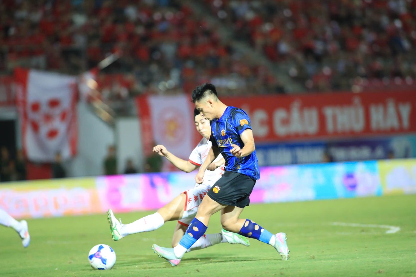 HAGL sẽ tựa v&agrave;o Pleiku Arena để kiếm điểm - Ảnh 4.