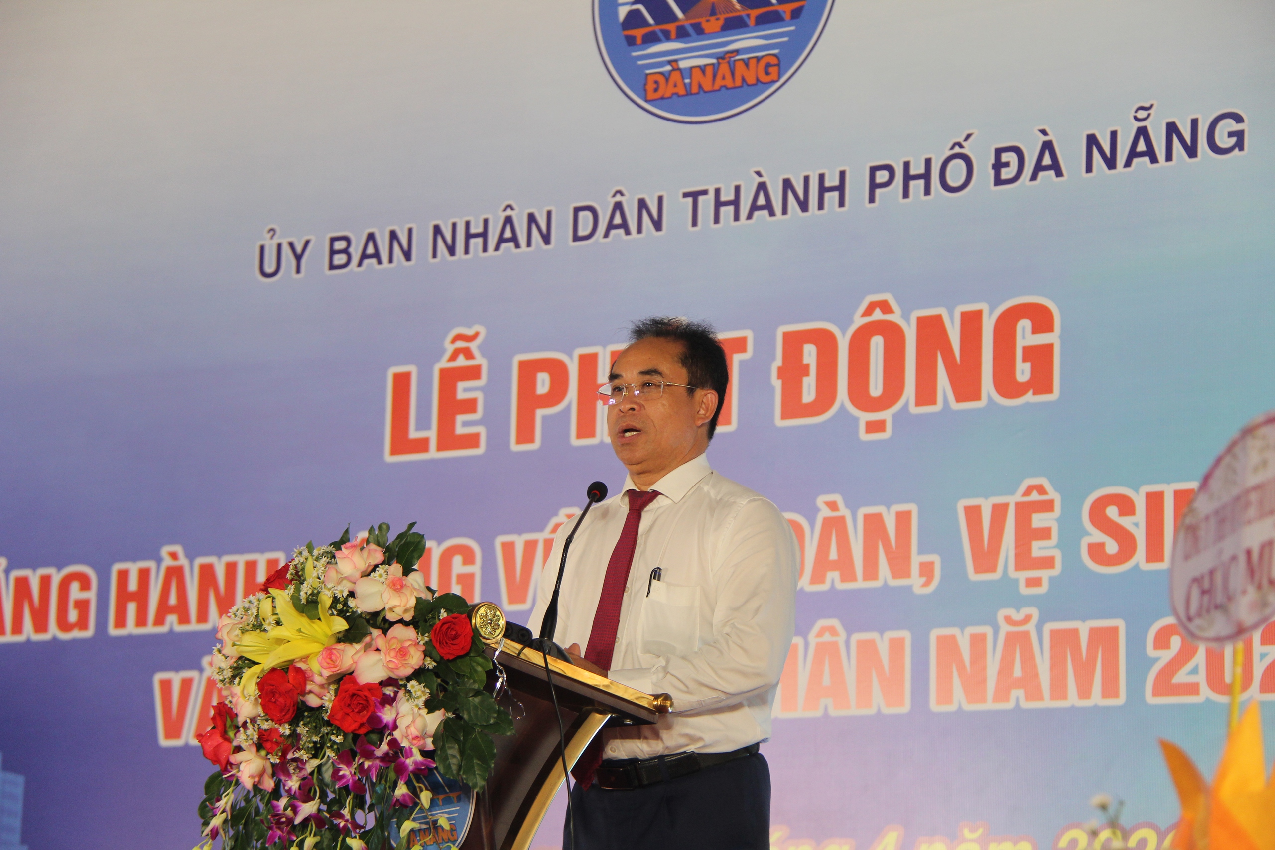 Lãnh đạo Đà Nẵng: “Yêu cầu doanh nghiệp không đặt lợi nhuận trên tính mạng lao động” - Ảnh 1.