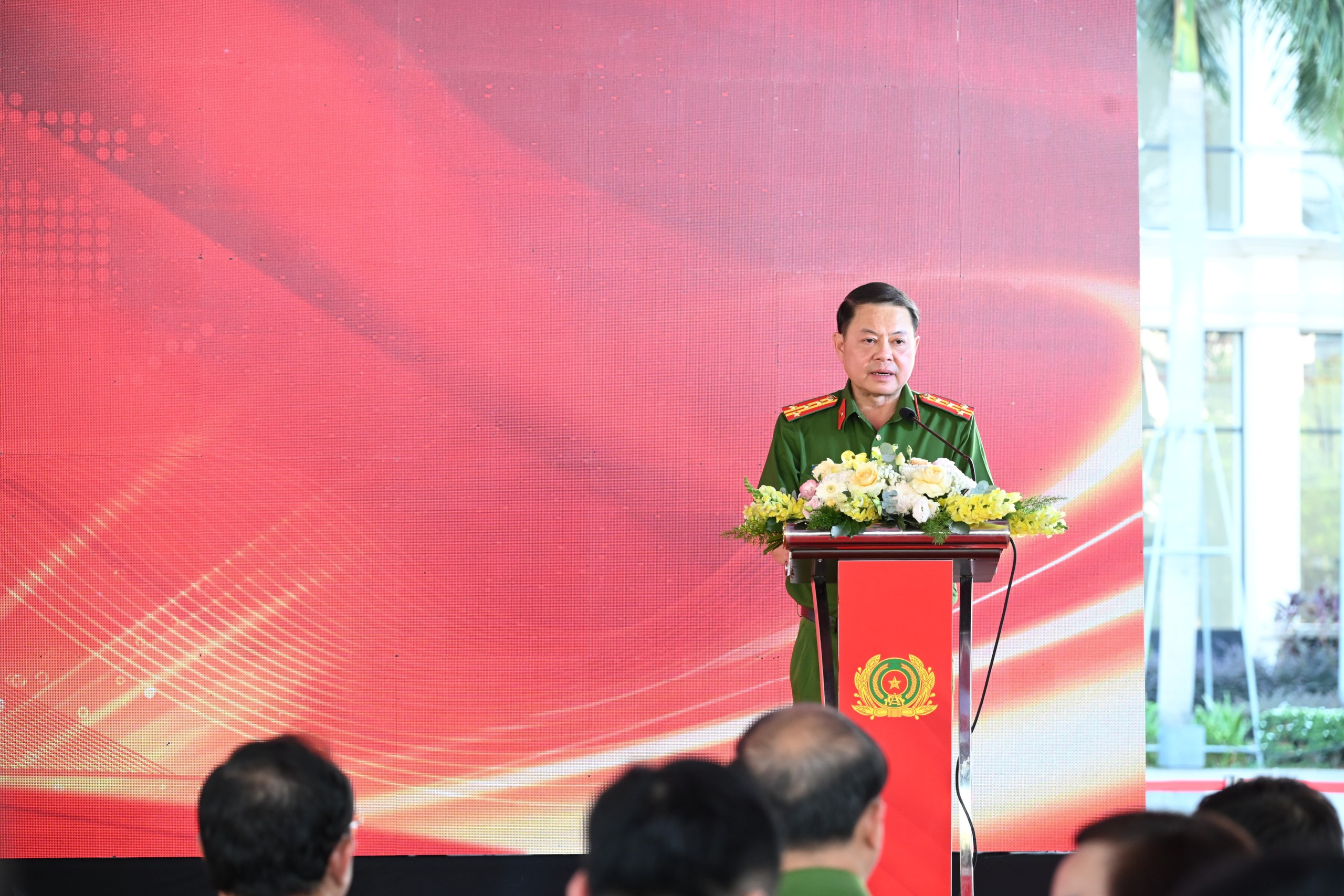 Người cao tuổi th&iacute;ch th&uacute; trải nghiệm trạm c&ocirc;ng d&acirc;n số - Ảnh 5.