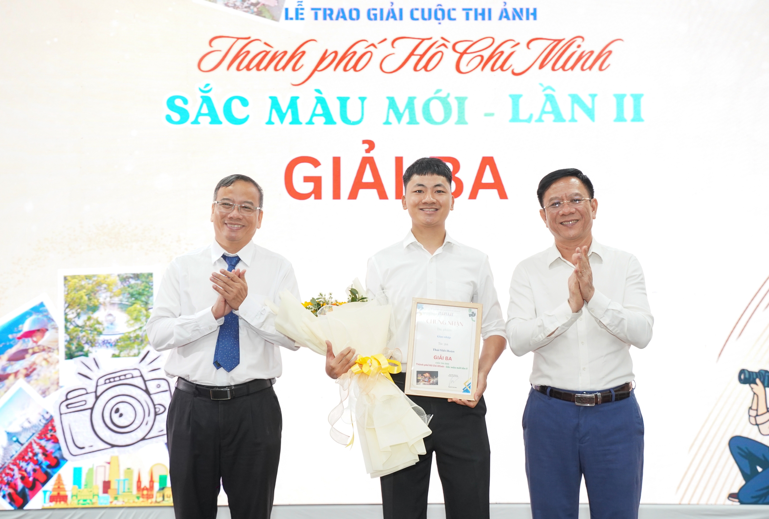 T&aacute;c phẩm Sức sống mới đoạt giải nhất cuộc thi ảnh của b&aacute;o Ph&aacute;p Luật TP HCM  - Ảnh 7.