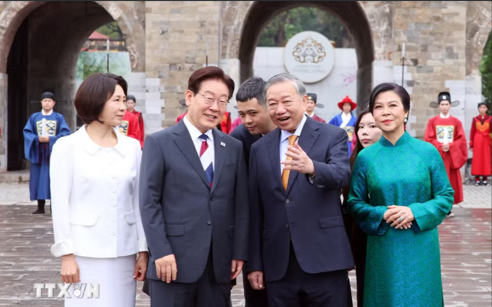 Tổng Bí thư, Chủ tịch nước và Phu nhân chủ trì chương trình đặc biệt tại Hoàng Thành Thăng Long