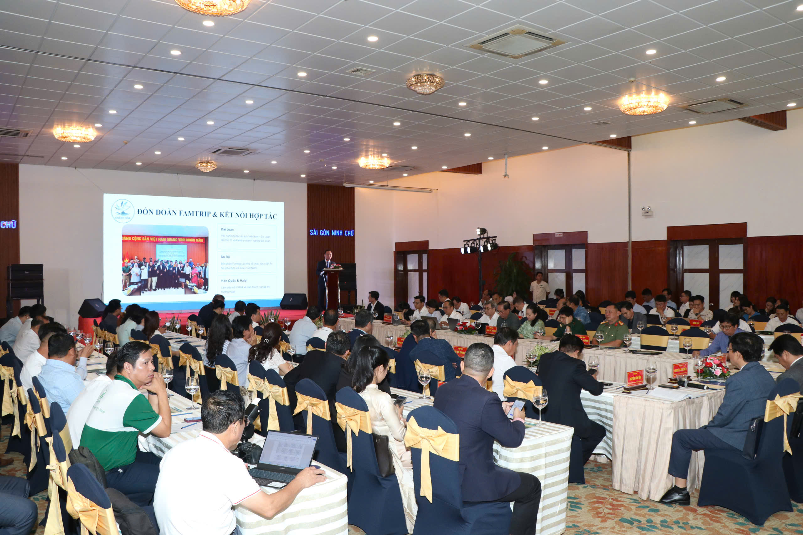 Du lịch Khánh Hòa bứt tốc, hướng mốc 33 triệu lượt khách vào năm 2030 - Ảnh 1.