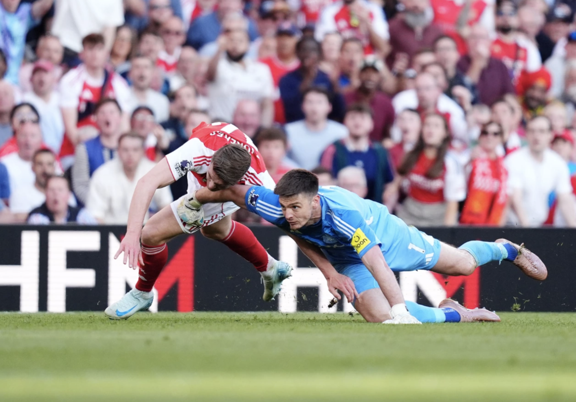 Thắng Newcastle nhọc nhằn, Arsenal tiếp tục nuôi mộng vô địch - Ảnh 3.