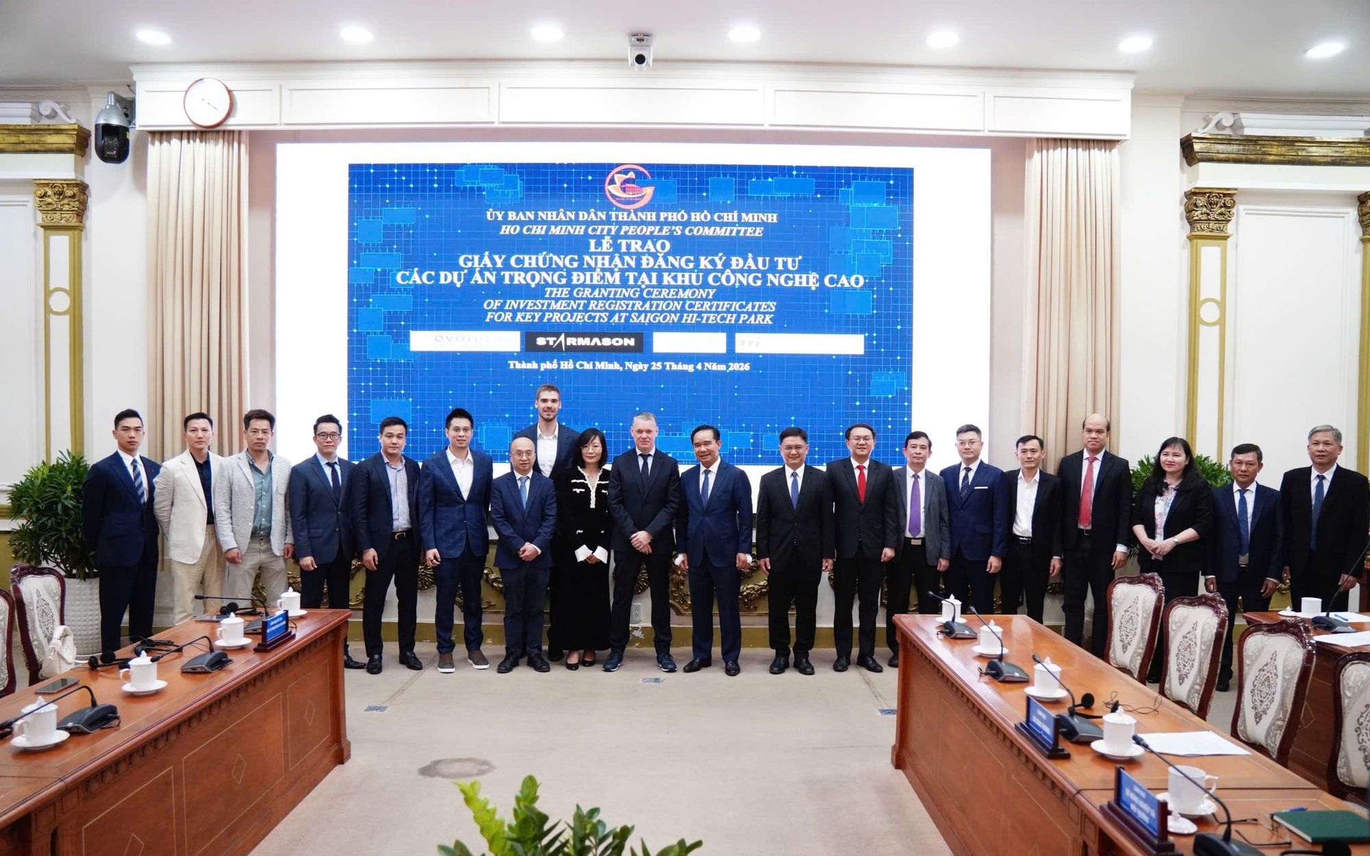 Thông tin nổi bật tại TPHCM ngày 25-4: Dự án giao thông 10.000 tỉ; Xử phạt 2 người đốt rác