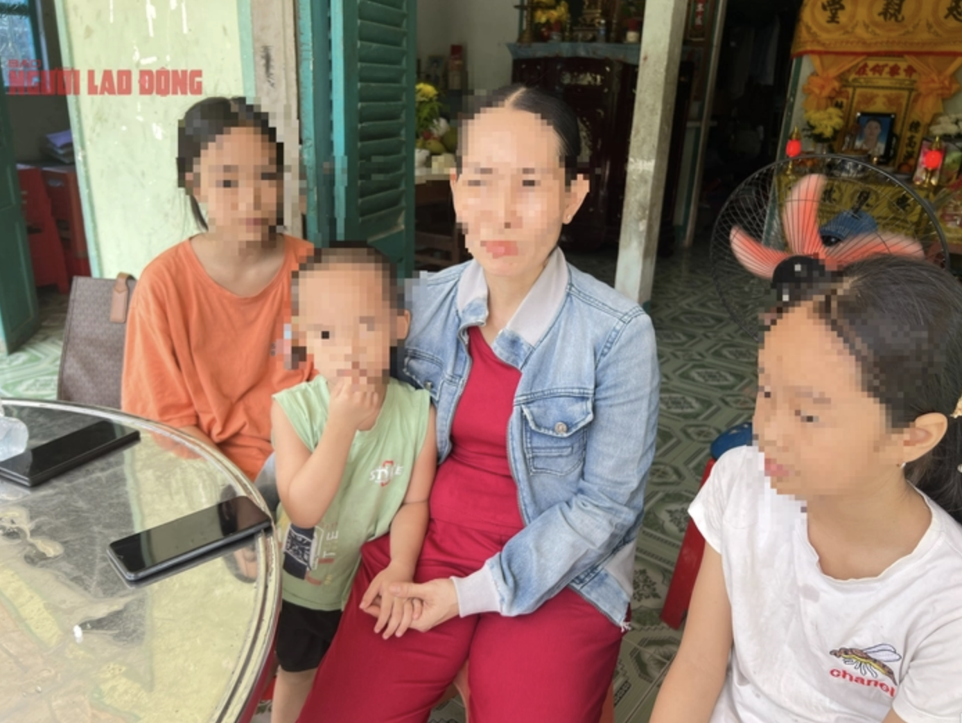 Khởi tố 4 c&aacute;n bộ ở Vĩnh Long: C&ocirc;ng l&yacute; cho nữ sinh kh&ocirc;ng bị l&atilde;ng qu&ecirc;n - Ảnh 1.