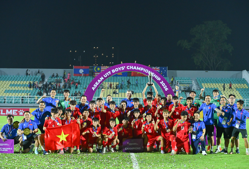 U17 Việt Nam SAU CHỨC v&ocirc; địch Đ&ocirc;ng Nam &Aacute;: Chờ ph&eacute;p thử ch&acirc;u &Aacute; - Ảnh 1.