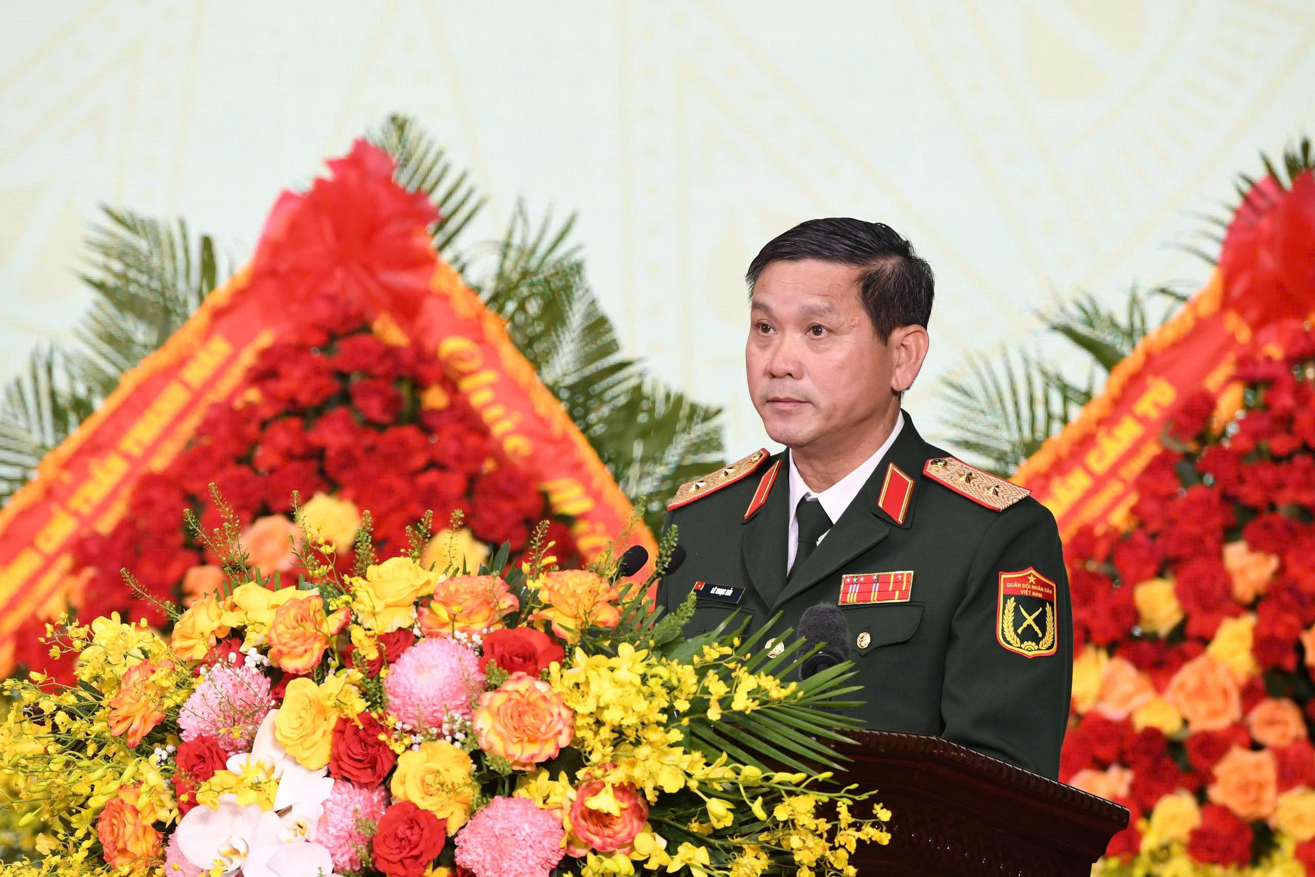 T&ocirc; L&acirc;m trao danh hiệu Anh h&ugrave;ng LLVT nh&acirc;n d&acirc;n cho Qu&acirc;n khu 5 năm 2026 - Ảnh 2.
