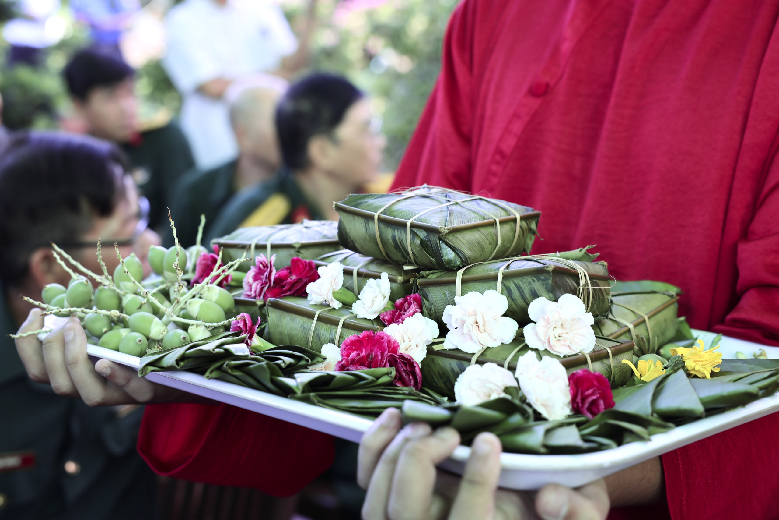 Ch&ugrave;m ảnh: Thắt chặt t&igrave;nh đo&agrave;n kết trong ng&agrave;y Giỗ Tổ H&ugrave;ng Vương tại phường B&igrave;nh Thới, TPHCM - Ảnh 8.
