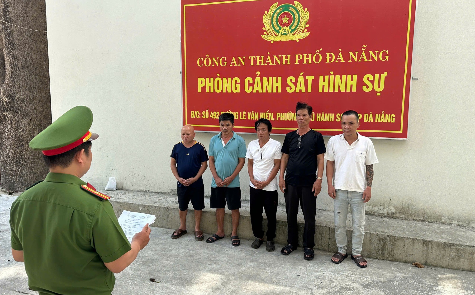 Ph&aacute; đường d&acirc;y ghi số đề gần 10 tỉ đồng ở Đ&agrave; Nẵng - Ảnh 1.