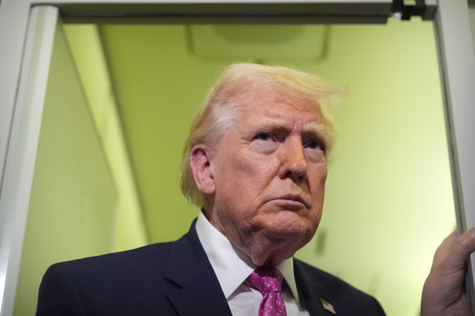 Ông Donald Trump nói về diễn biến bất ngờ, nhận được đề xuất “tốt hơn” - Ảnh 1.