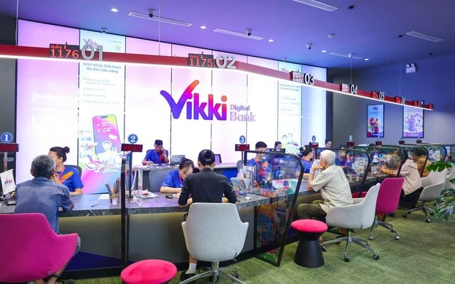VIDEO: Tỉ ph&uacute; Nguyễn Thị Phương Thảo kể chuyện hồi sinh ng&acirc;n h&agrave;ng Đ&ocirc;ng &Aacute; th&agrave;nh Vikki Bank - Ảnh 1.