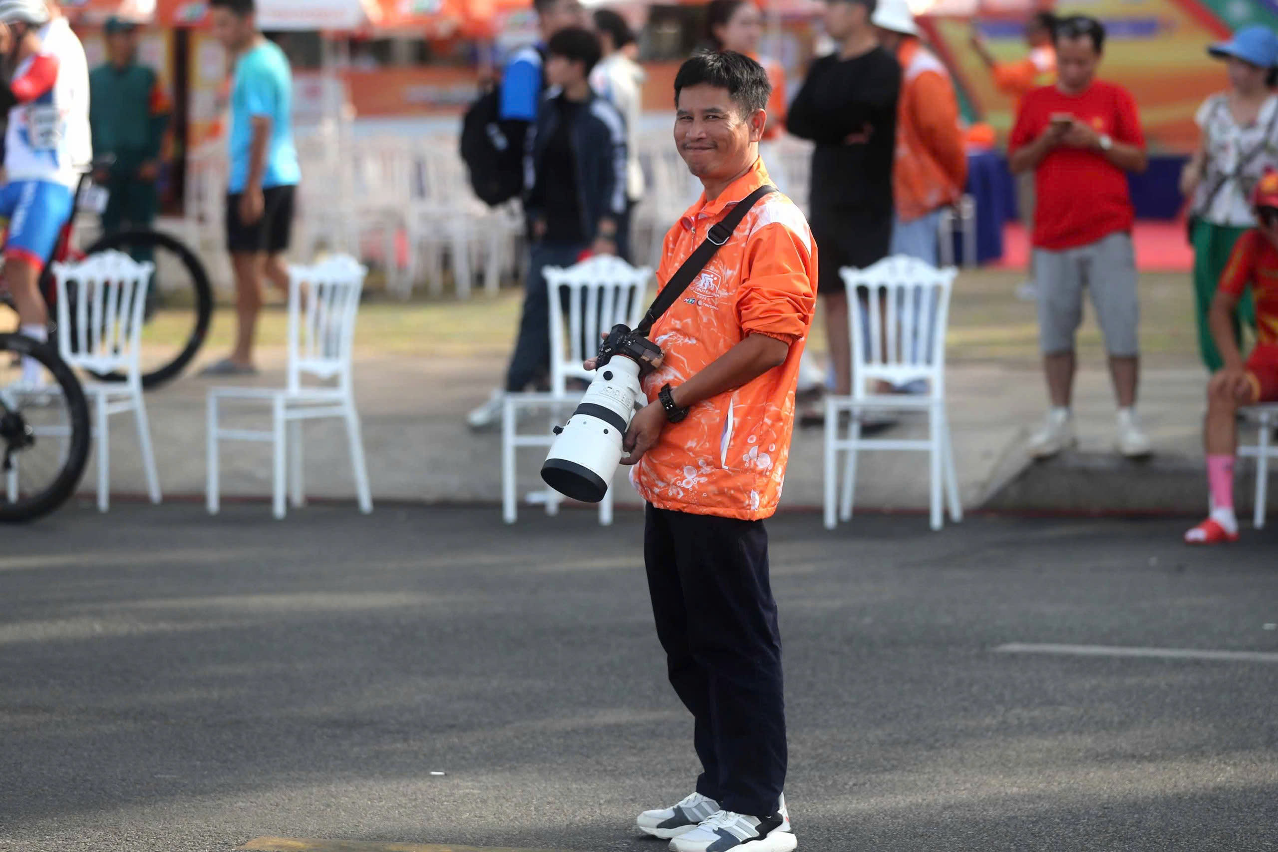 Sigma 200mm f2.0 DG OS Sports: "Định nghĩa lại" ống kính tele khẩu lớn cho phóng viên tác nghiệp - Ảnh 1.