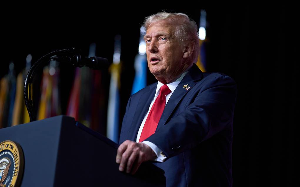 Tổng thống Mỹ Donald Trump đưa ra cảnh báo nóng cho Iran