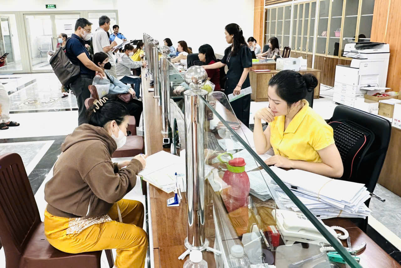 Đóng BHXH khi làm nhiều nơi: Rõ trách nhiệm, tránh rủi ro - Ảnh 1.