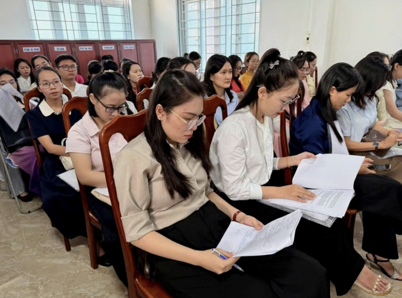 Kh&ocirc;ng ai biết trước đề thi tuyển 415 gi&aacute;o vi&ecirc;n ở Quảng Trị - Ảnh 2.
