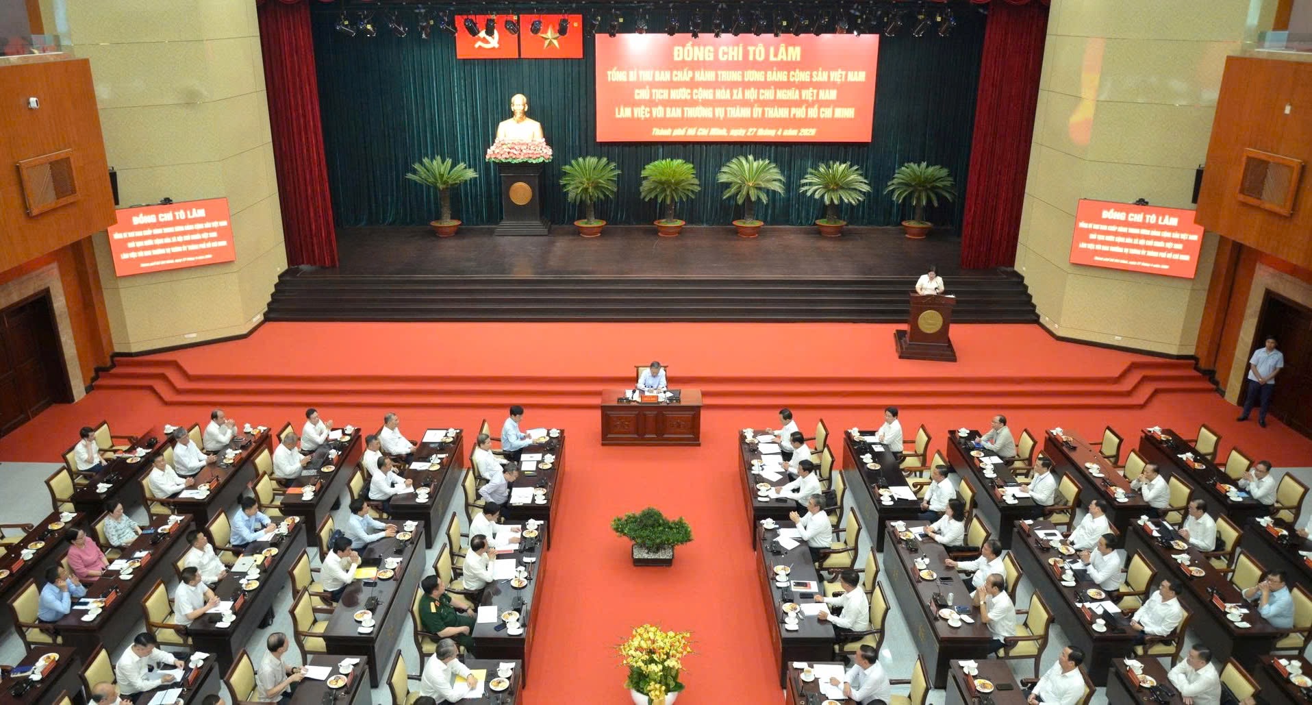 Tổng B&iacute; thư, Chủ tịch nước T&ocirc; L&acirc;m đang l&agrave;m việc với Ban Thường vụ Th&agrave;nh ủy TPHCM - Ảnh 2.