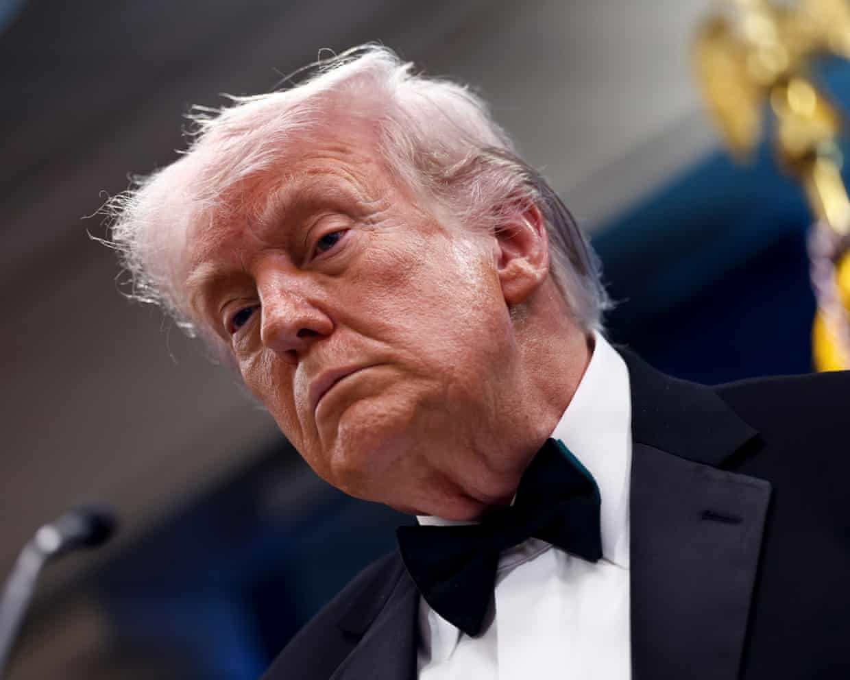 Tổng thống Donald Trump kể lại vụ nổ s&uacute;ng tại tiệc Nh&agrave; Trắng - Ảnh 1.