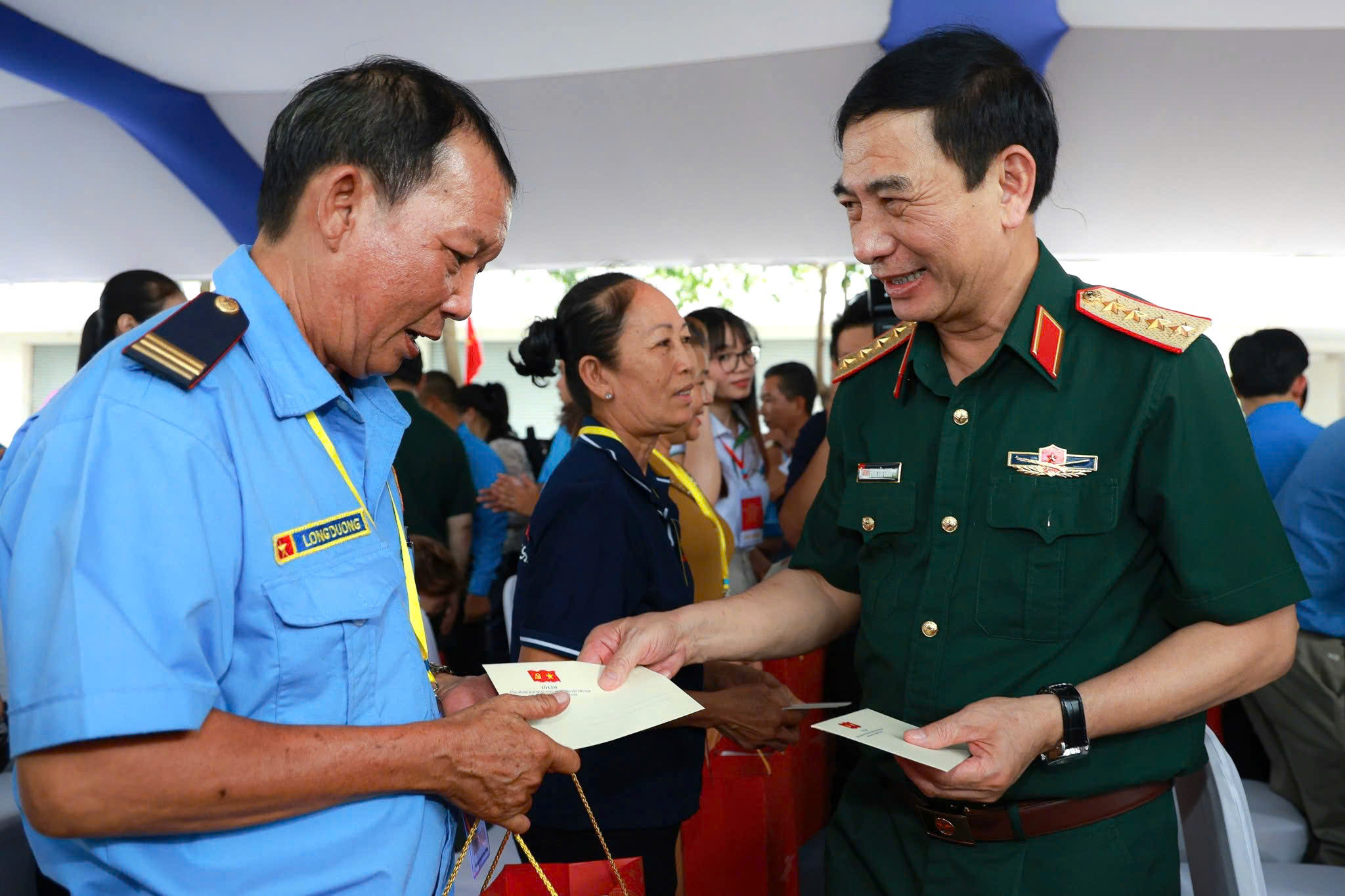 C&ocirc;ng nh&acirc;n mong c&oacute; th&ecirc;m ch&iacute;nh s&aacute;ch hỗ trợ nh&agrave; ở, y tế, đ&agrave;o tạo nghề - Ảnh 5.