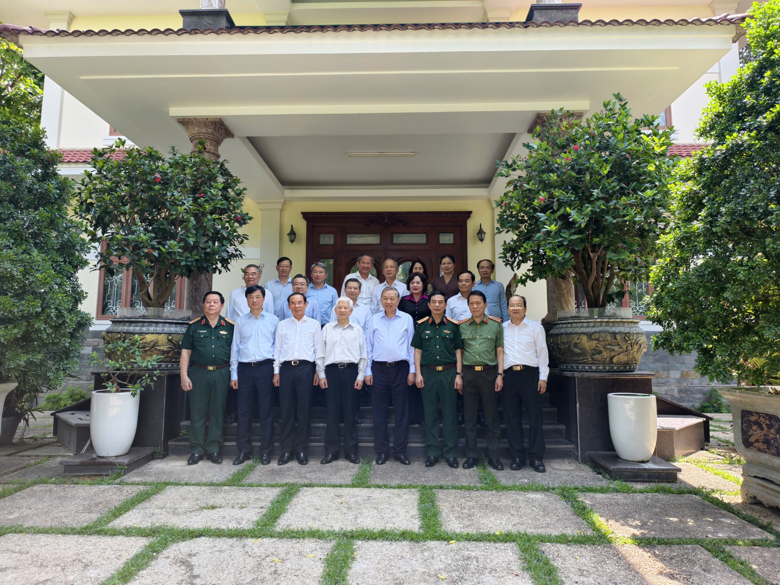 Tổng B&iacute; thư T&ocirc; L&acirc;m thăm nguy&ecirc;n Chủ tịch Nguyễn Minh Triết th&aacute;ng 4 năm 2026 - Ảnh 2.