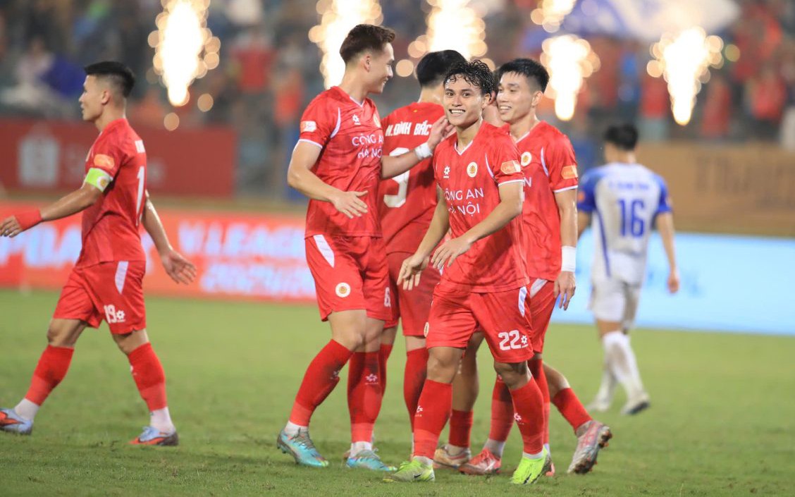 V-League 2025-2026: Hấp dẫn cuộc đua "song mã" về đích