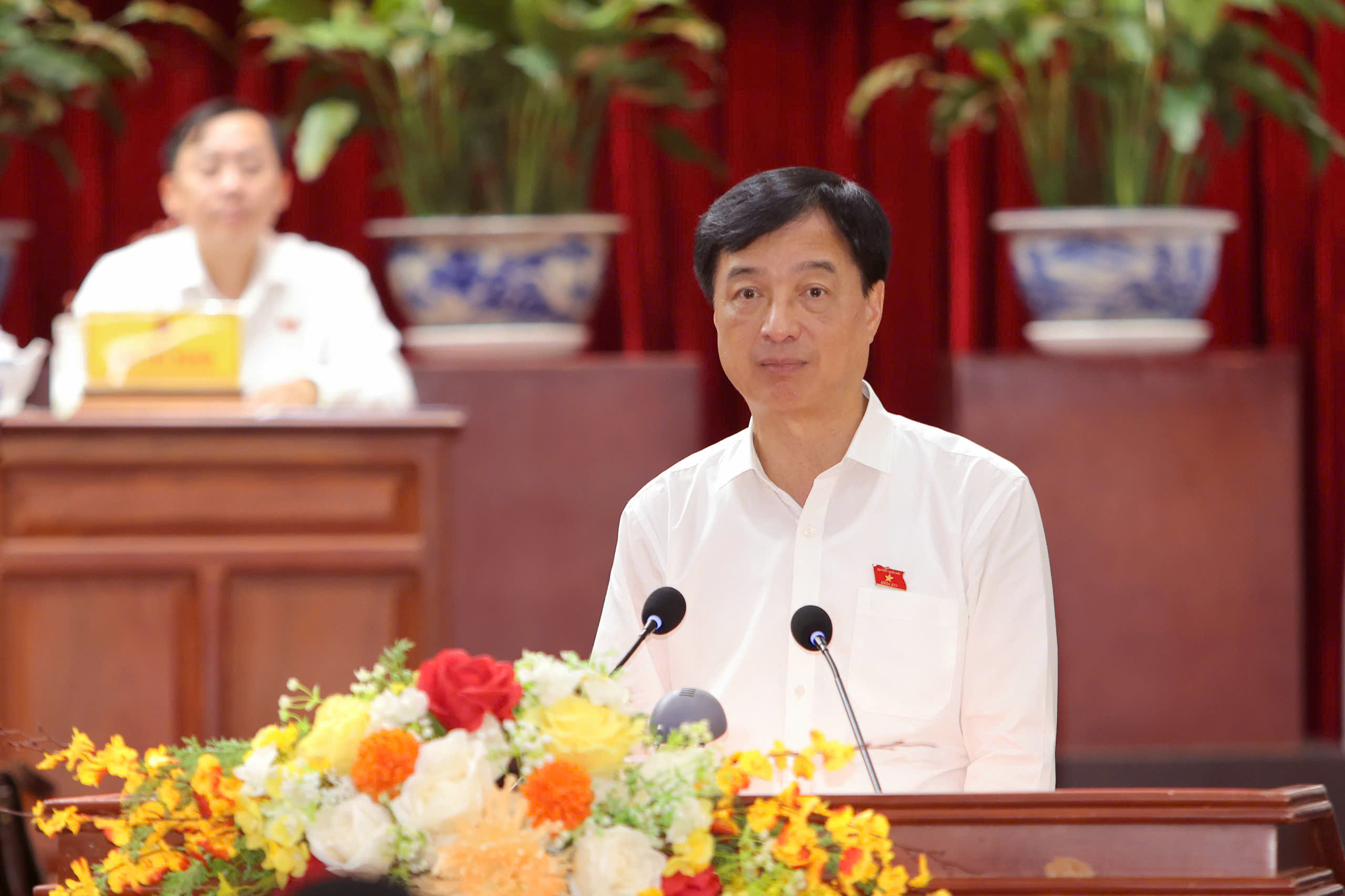 Trưởng Ban Tổ chức Trung ương trả lời cử tri Cần Thơ về phát triển nguồn nhân lực 2026 - Ảnh 2.