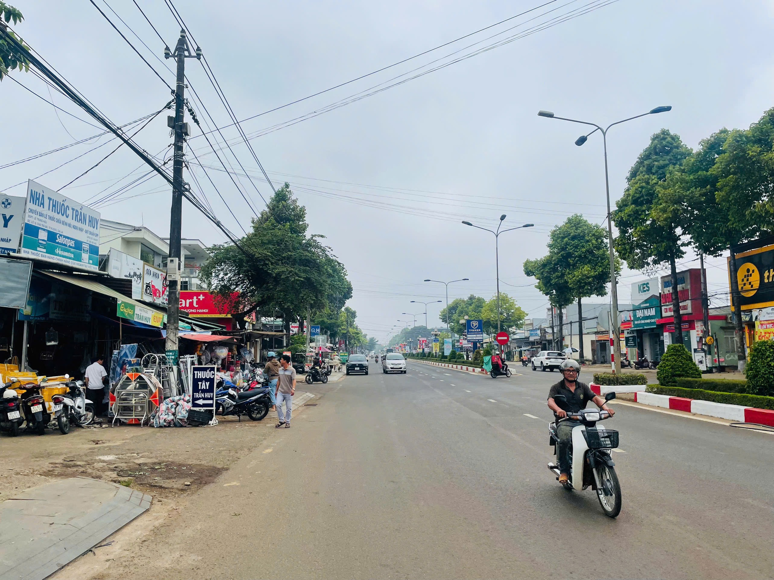Lễ cúng từ cõi chết trở về của vợ chồng Gia Lai gây Xôn xao cộng đồng - Ảnh 1.