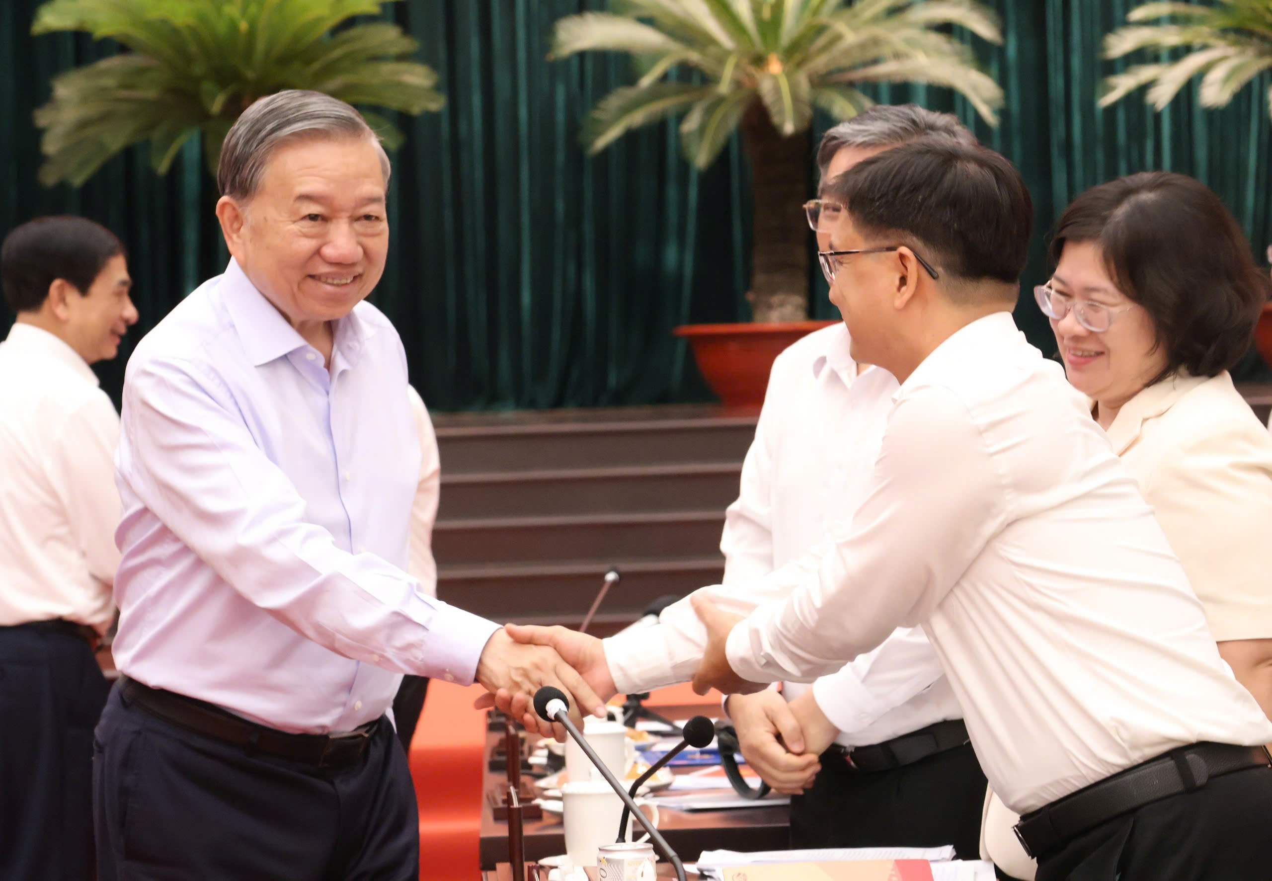 Tổng Bí thư, Chủ tịch nước Tô Lâm: Trung ương luôn quan tâm, đồng hành, ủng hộ TPHCM - Ảnh 7.