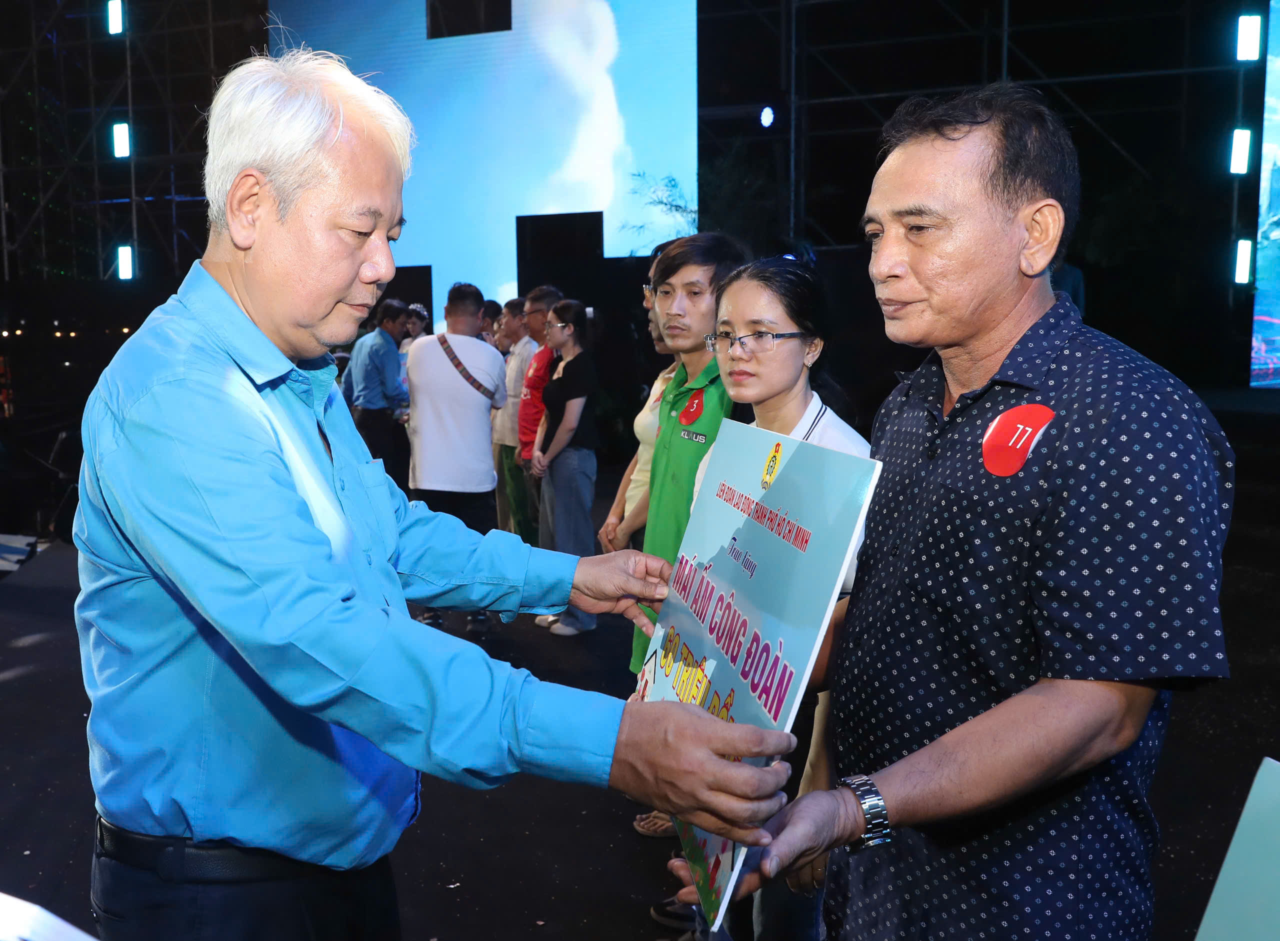 LĐLĐ TPHCM ch&iacute;nh thức khai mạc Th&aacute;ng C&ocirc;ng nh&acirc;n 2026 - Ảnh 7.