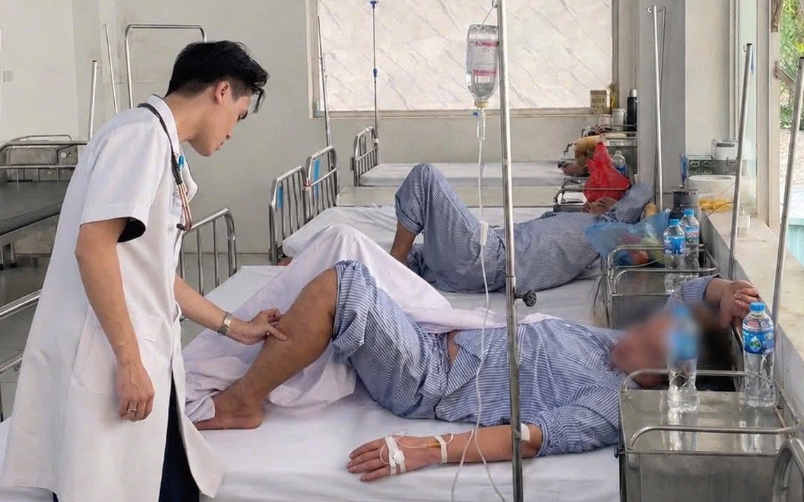 Nam thanh niên suýt suy thận vì tự uống thuốc khi ốm