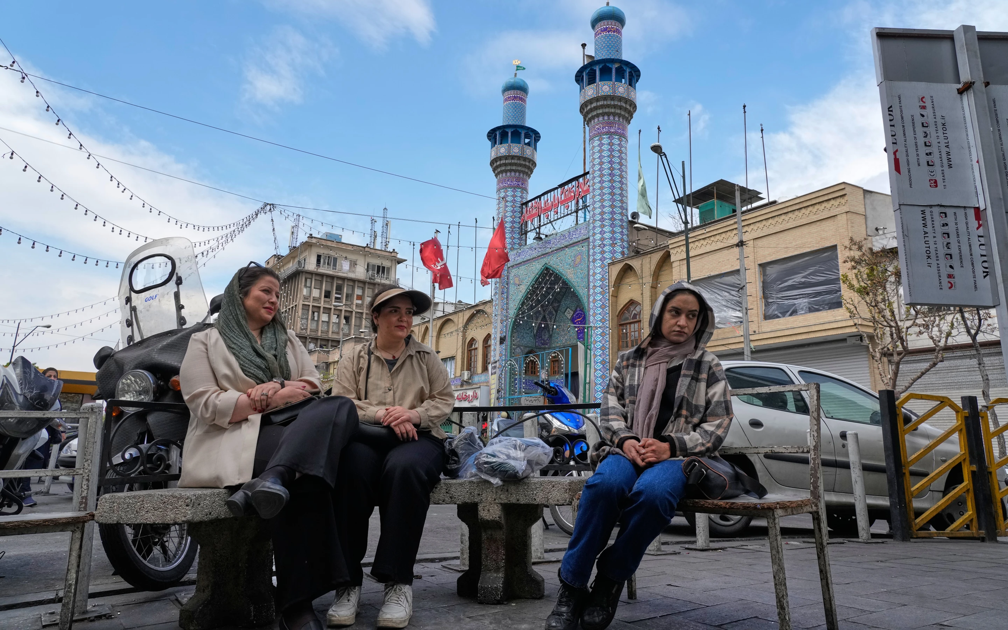 Lầu Năm Góc xác nhận chi phí "khủng" cho chiến dịch ở Iran, bị chất vấn gay gắt - Ảnh 3.