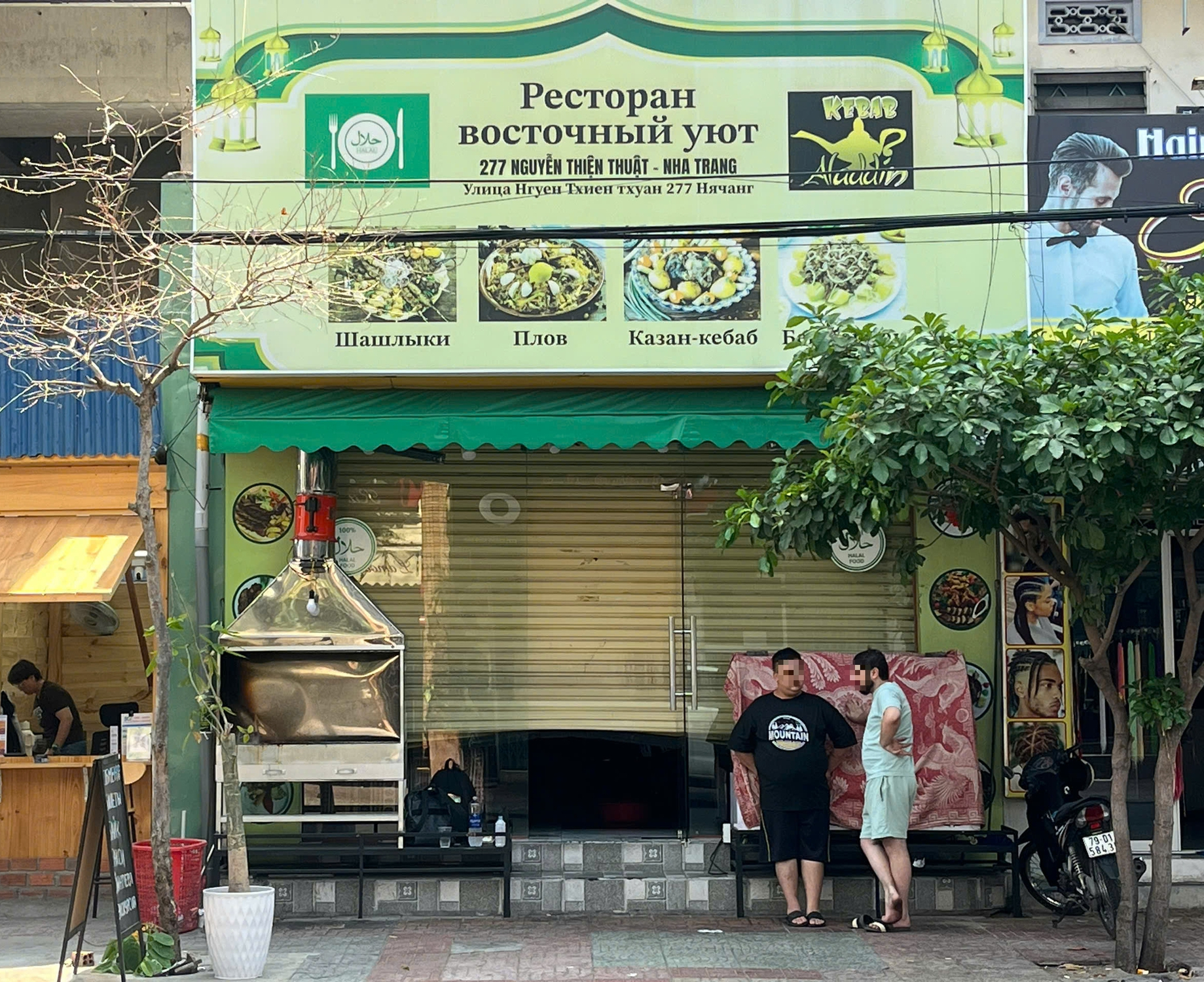 Cháy nhà hàng phố Tây Nha Trang , 5 người nước ngòai leo cửa sổ để thoát nạn - Ảnh 4.