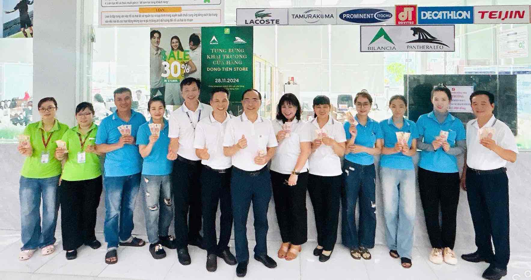 Một c&ocirc;ng ty ở Đồng Nai chi 1,5 tỉ đồng thưởng lễ cho c&ocirc;ng nh&acirc;n vi&ecirc;n - Ảnh 1.