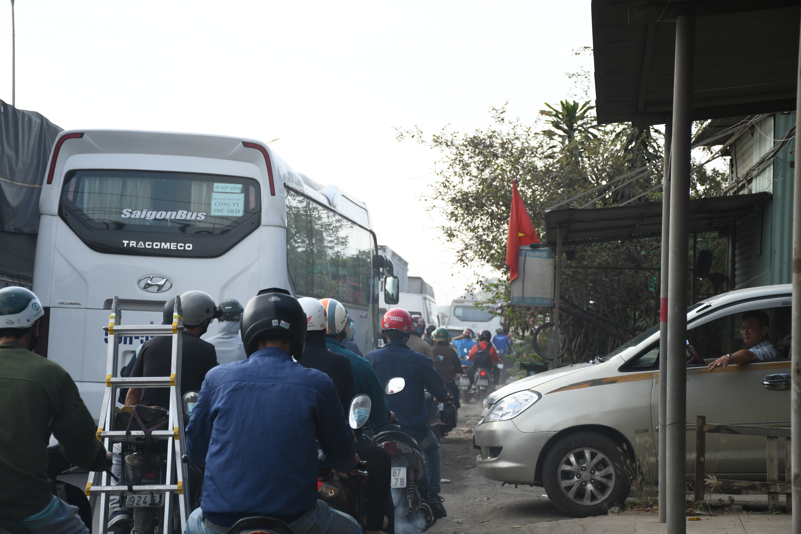 Hình ảnh bất ngờ trên Quốc lộ 51 nối Đồng Nai với TPHCM - Ảnh 17.