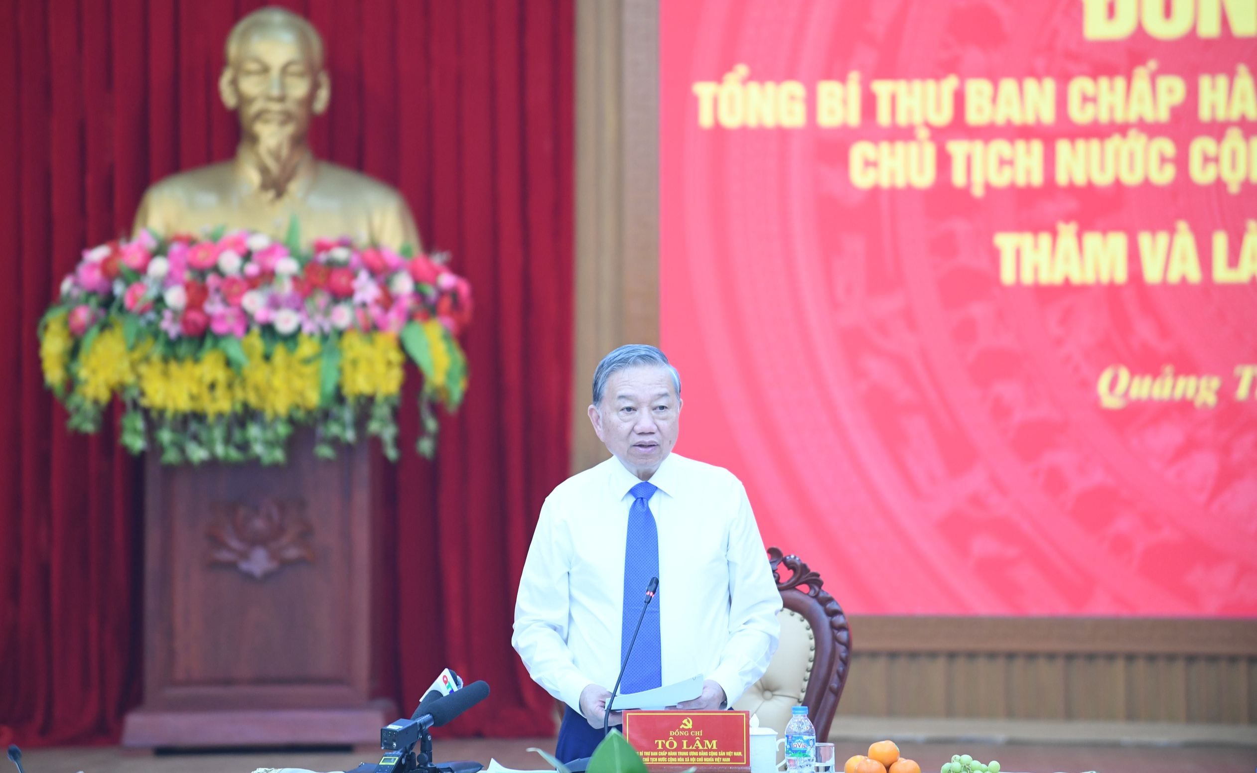 Tổng Bí thư, Chủ tịch nước Tô Lâm: Quảng Trị cần tái định vị không gian phát triển - Ảnh 2.