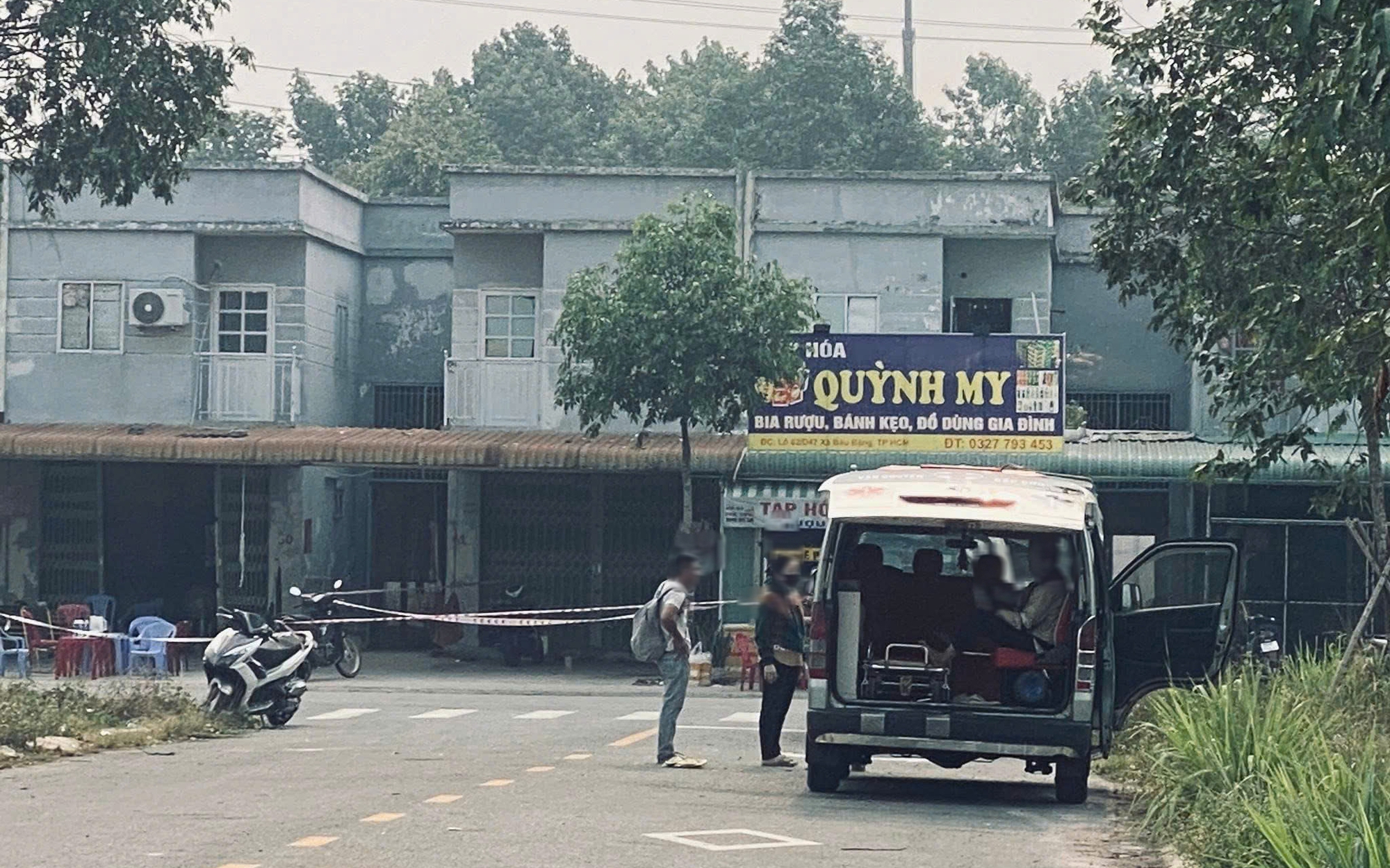 Công an phong tỏa hiện trường điều tra vụ nam thanh niên tử vong trong phòng trọ