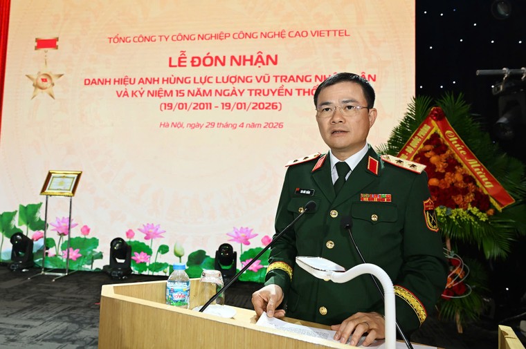 Viettel High Tech đ&oacute;n nhận danh hiệu Anh h&ugrave;ng Lực lượng vũ trang nh&acirc;n d&acirc;n  - Ảnh 4.