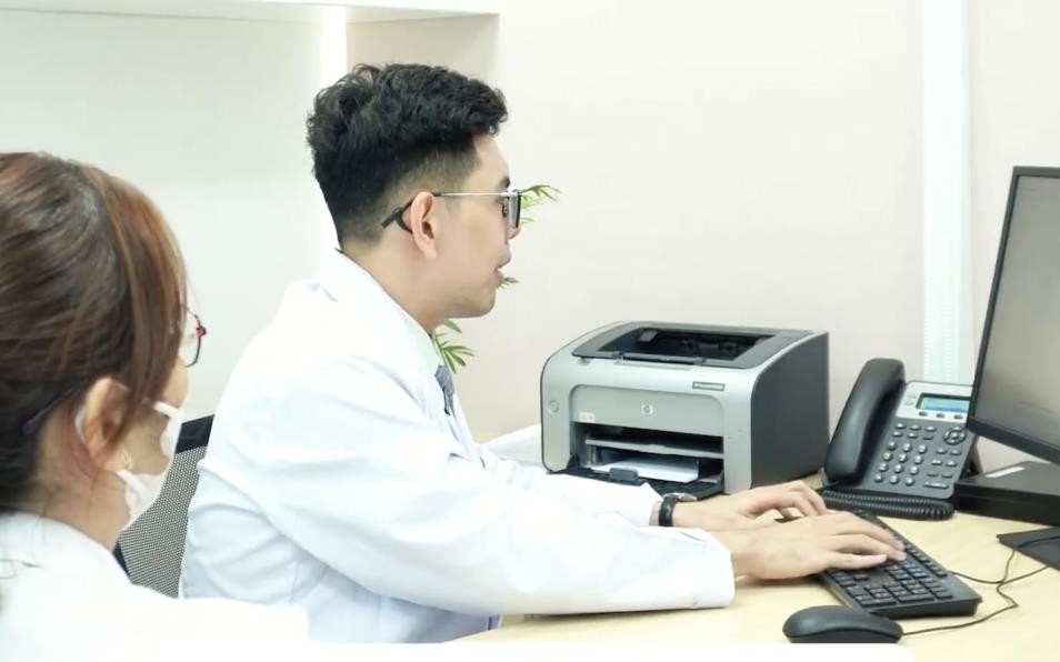Đi tiểu liên tục là dấu hiệu của bệnh gì?