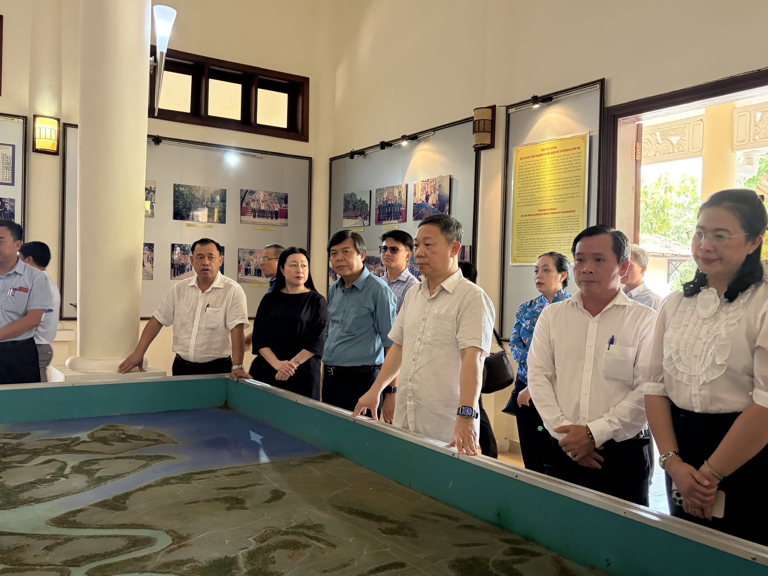 Hoạt động ý nghĩa của Ban Tuyên giáo và Dân vận Thành ủy TPHCM - Ảnh 8.