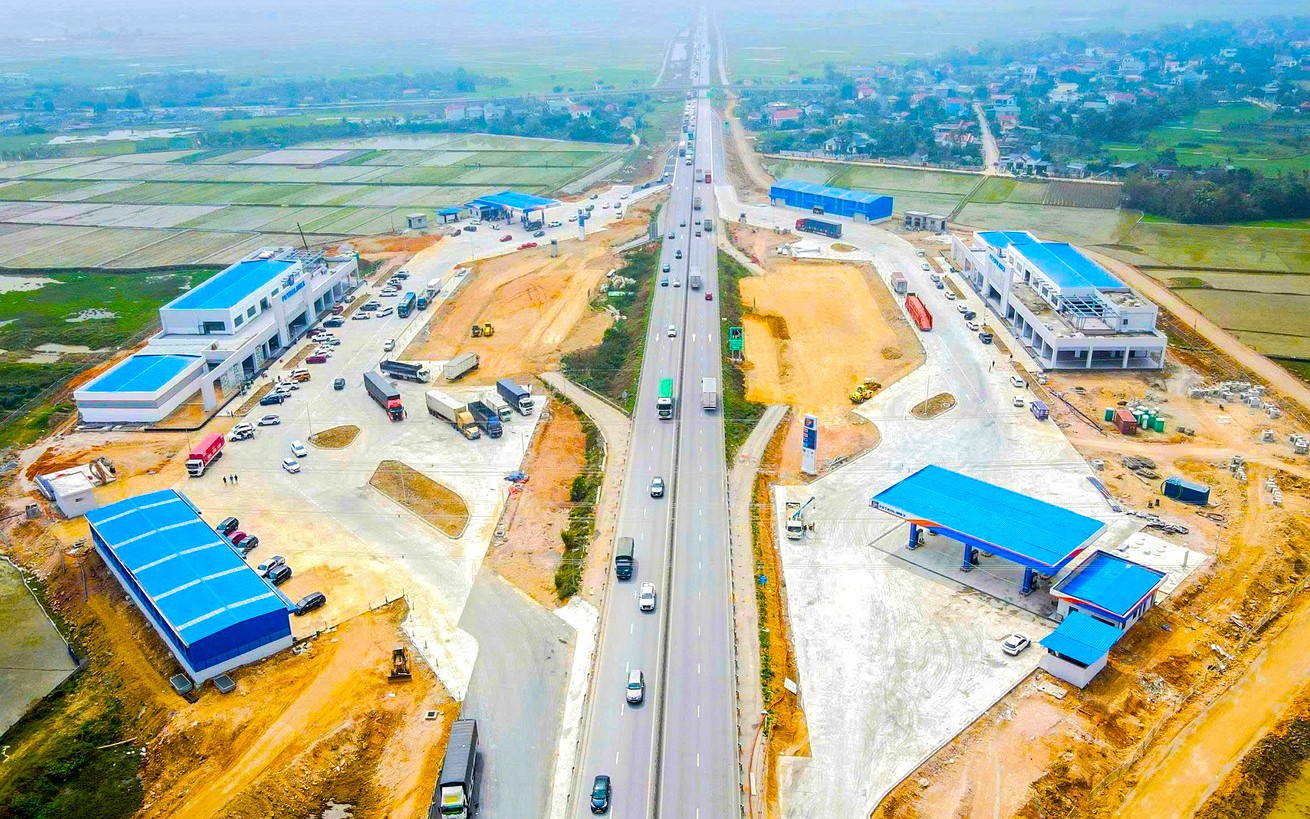 21 trạm dừng nghỉ, điểm dừng xe trên cao tốc được đưa vào hoạt động dịp 30-4, 1-5